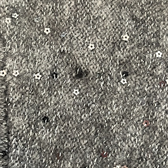 H&M Gray Shiny Boyfriend Embellished Sweater XS - Picture 9 of 11